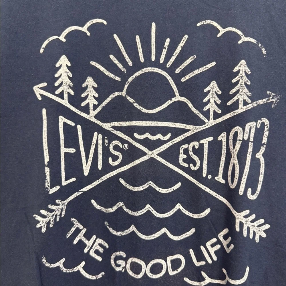 Levi's Navy Graphic Tee with White Design